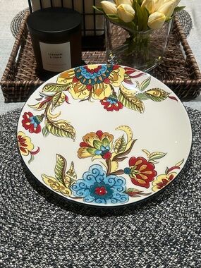 Tabletops Unlimited Caprice Dinner Plate Floral España Lifestyle Handcrafted